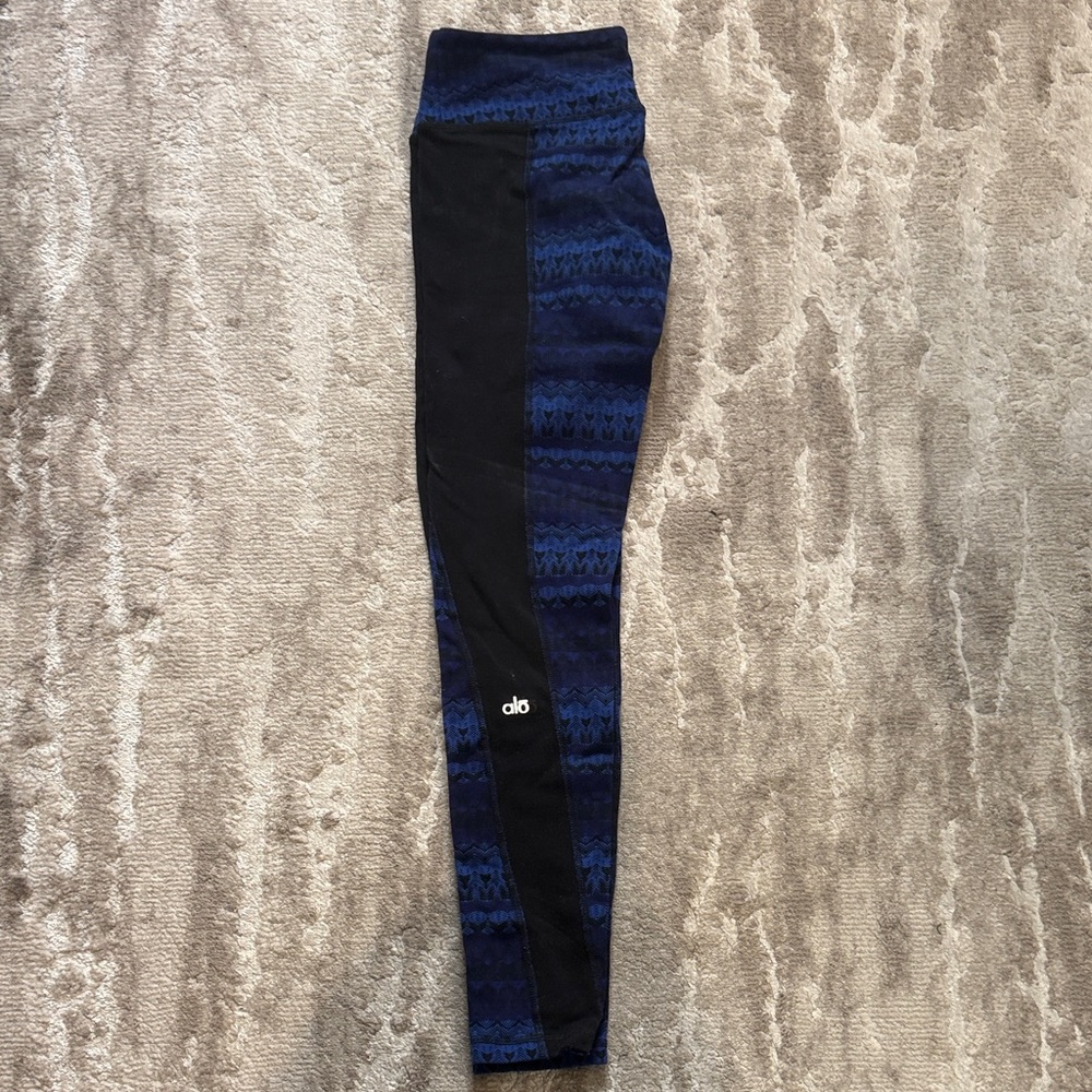 ALO Yoga Midnight Blue and Black Leggings